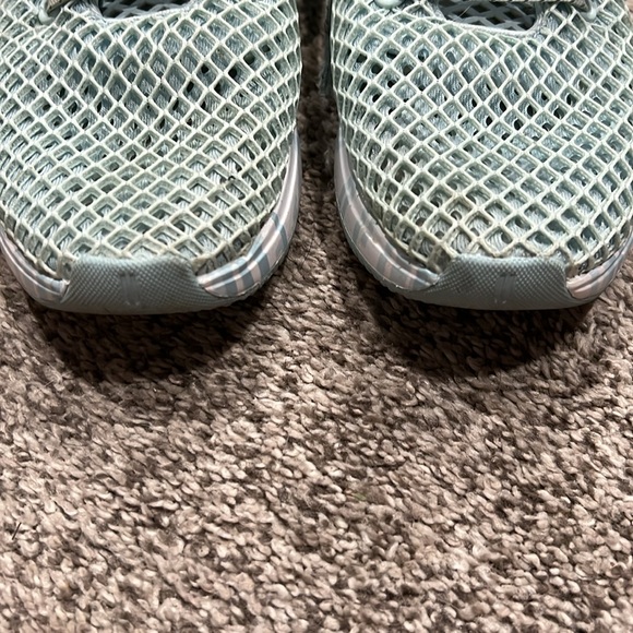 Nobull woman’s sneakers size 8.5 - Picture 2 of 7